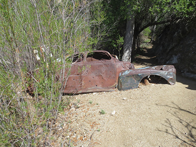 rusted car